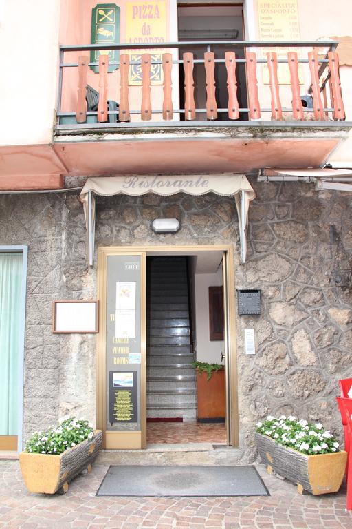B&B Edelweiss Кастьоне-делла-Презолана Екстер'єр фото