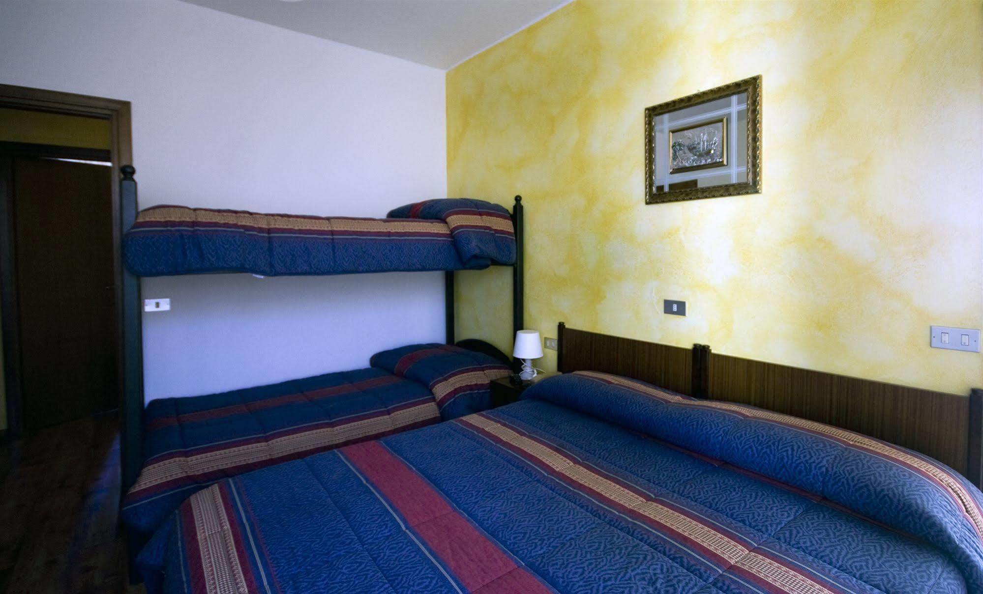B&B Edelweiss Кастьоне-делла-Презолана Екстер'єр фото